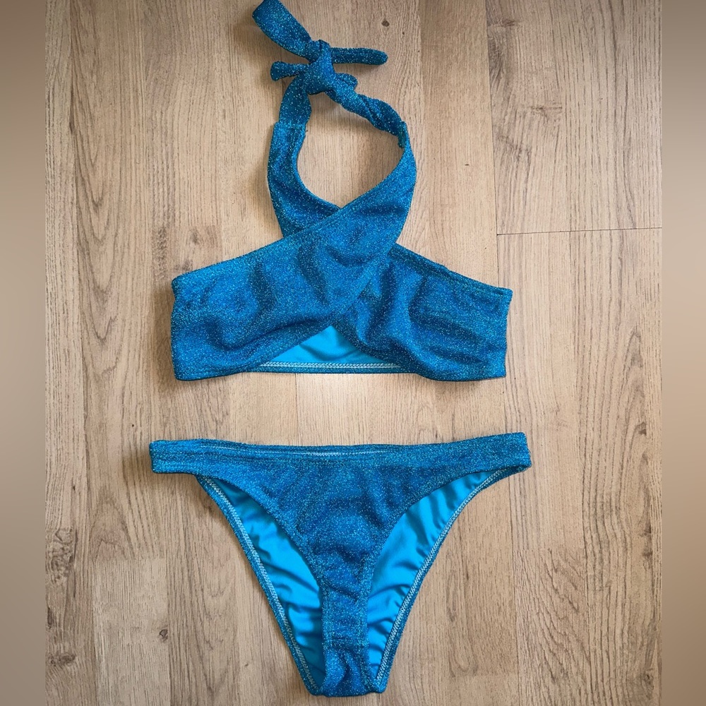 NWOT Size 2 PrettyLittleThing Blue Glitter Bikini Set